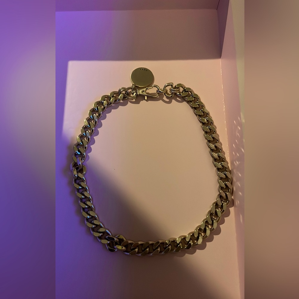 DKNY OS Gold chain necklace